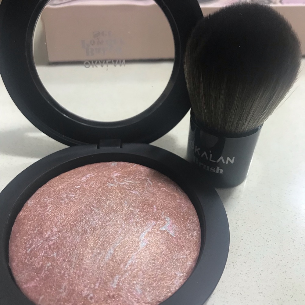 Baked powder body & face